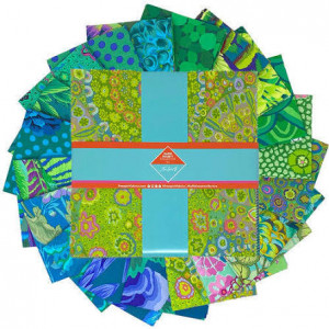 Набор тканей Charm Pack 10", 42 отреза, Classics Plus, цвет Прилив (Tidal) от Kaffe Fassett Free Spirit